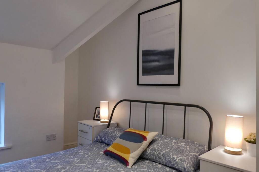 2 Bedroom Apartment Nr City Centre, Uni & Parks Cardiff Exteriör bild